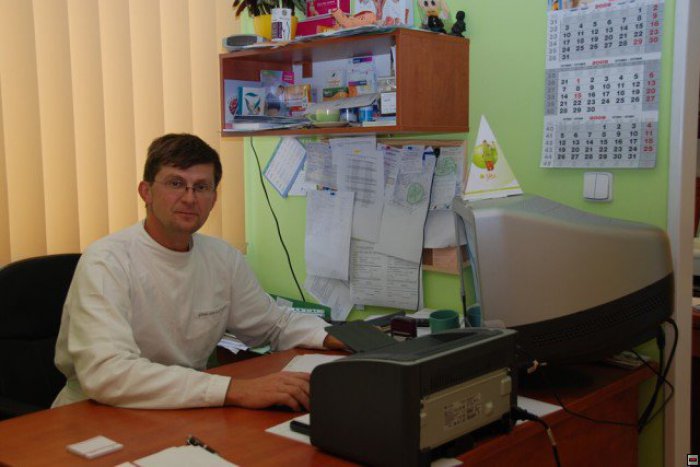 Ilustračný obrázok k článku Mikulášsky gynekológ Luníček s úsmevom: Na prvú mamičku nikdy nezabudnem