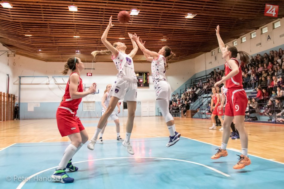 Ilustračný obrázok k článku Bystrica zdolala Poprad: O konečnom umiestnení rohodla v poslednej štvrtine