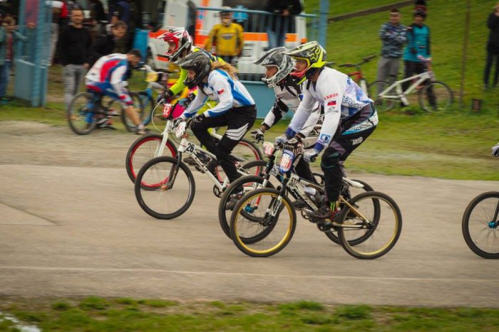 Ilustračný obrázok k článku Mladí mikulášski bikrosári opäť bodovali: Medzi Slovenskou elitou získali aj zlato!