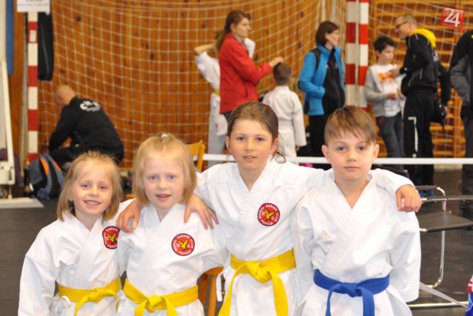 Ilustračný obrázok k článku Medailová žatva CKK Poprad: Úspešní v Galante aj v Starej Ľubovni