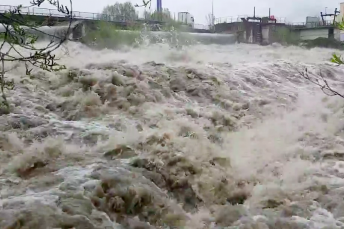 Ilustračný obrázok k článku VIDEO: Mikuláš trápia zvýšené toky riek, hasiči zasahovali v Demänovskej doline