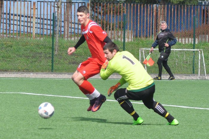 Ilustračný obrázok k článku Veľké okresné derby prichádza: Špeciálny duel pre Adama Gáboríka (18)!