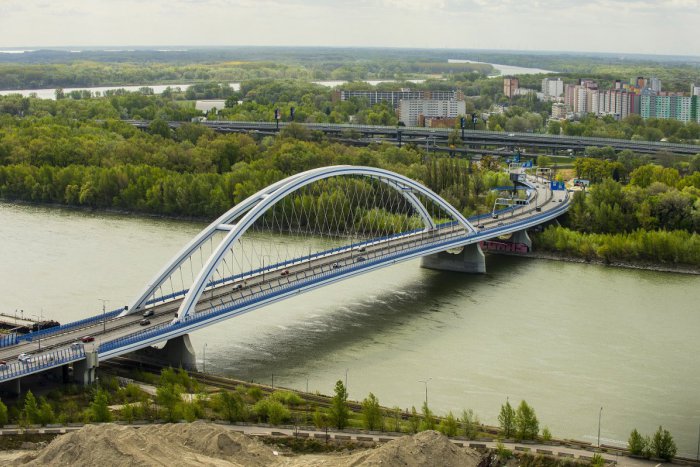 Ilustračný obrázok k článku Petržalka chce regulovať celé územie medzi Mostom SNP a Mostom Apollo