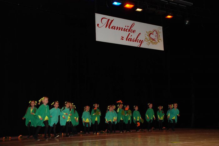 Ilustračný obrázok k článku Mamičkám pripravia program tí najcennejší, deti