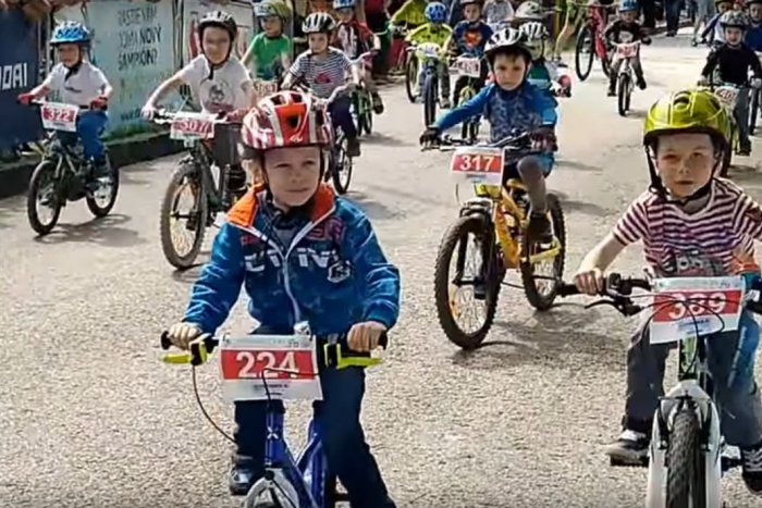 Ilustračný obrázok k článku VIDEO: Na pretekoch Petra Sagana v Nitre bojovalo takmer 500 mladých cyklistov