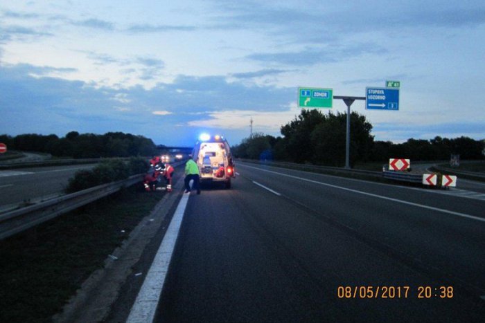 Ilustračný obrázok k článku Na diaľnicu D2 vošiel chodec. Utrpel ťažké zranenia