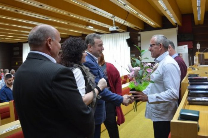 Ilustračný obrázok k článku Veľký obdiv pre Mikulášana Karela Vrbku: Získal Janského plaketu s diamantovým leskom