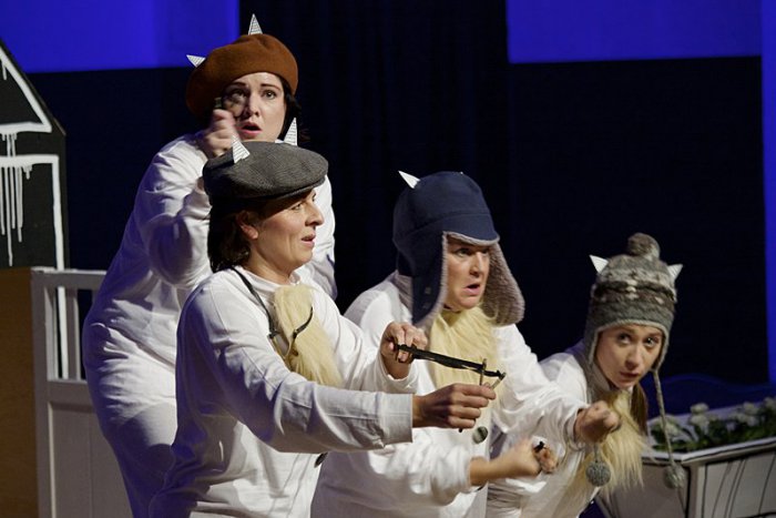 Ilustračný obrázok k článku Májový PROGRAM v Novom divadle v Nitre: TOTO si pre vás pripravili herci