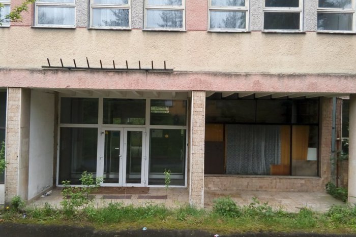 Ilustračný obrázok k článku FOTO: Oslávila by 50tku, no iba chátra: Smutné obrázky bývalej Spojenej školy