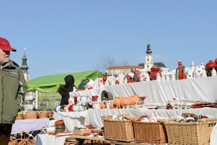 Ilustračný obrázok k článku Na Svätoplukovom námestí bude veselo: Blíži sa Nitránsky rínek, KOMPLETNÝ PROGRAM