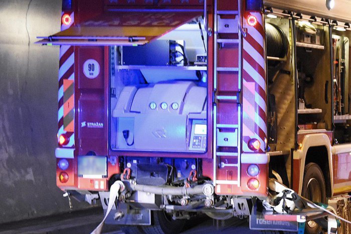 Ilustračný obrázok k článku V tuneli Branisko došlo k nehode 3 áut: Dve osoby sa ťažko zranili