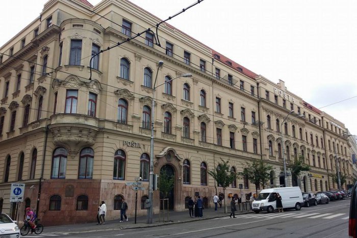 Ilustračný obrázok k článku Bratislavské NAJ: V prvej podzemnej garáži v meste parkovali poštové vozy