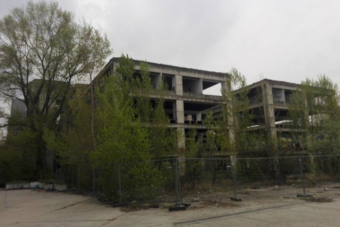 Ilustračný obrázok k článku Čo bude s ružinovskou "Hirošimou" a jazerom Rohlík?