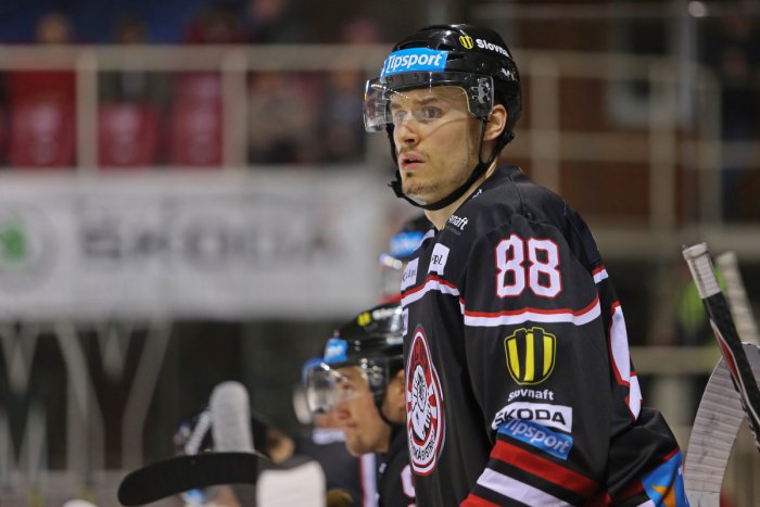 Ilustračný obrázok k článku Bortňák s baranmi aj v ďalšej sezóne: Bystrica je pre mňa druhým domovom