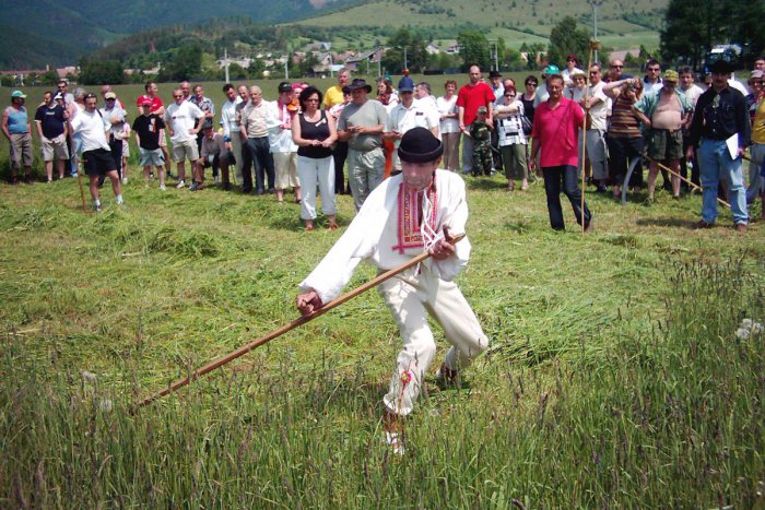 Ilustračný obrázok k článku Slová z horehronskej obce sú ako JAZYKOLAMY: Má dokonca vlastný SLOVNÍK