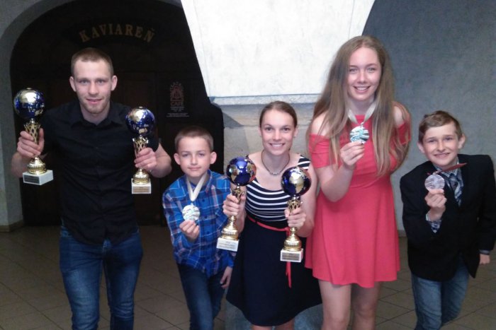 Ilustračný obrázok k článku V behu na lyžiach nám robia radosť: Smerčiaková a Mikuš víťazmi v celkovom hodnotení