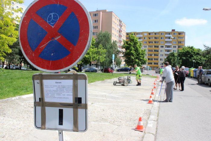 Ilustračný obrázok k článku Dúbravka robí poriadok v parkovaní na uliciach