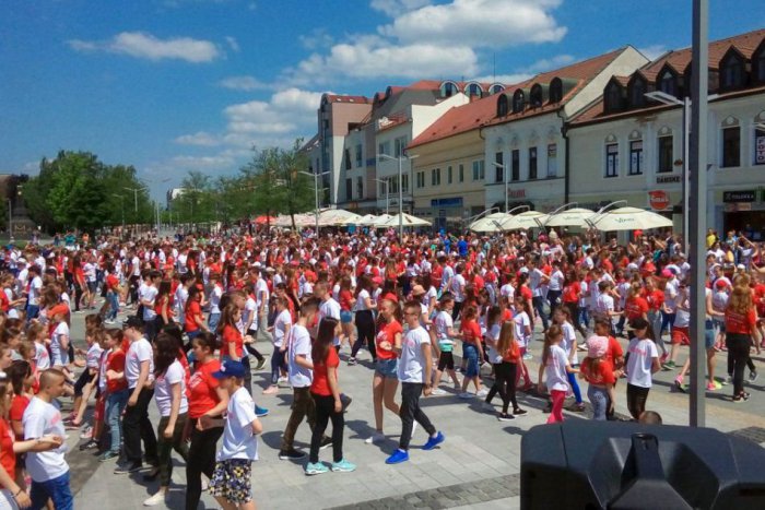 Ilustračný obrázok k článku Zvolenčanom sa naskytne úchvatný pohľad. Námestie zaplnia tanečníci štvorylky