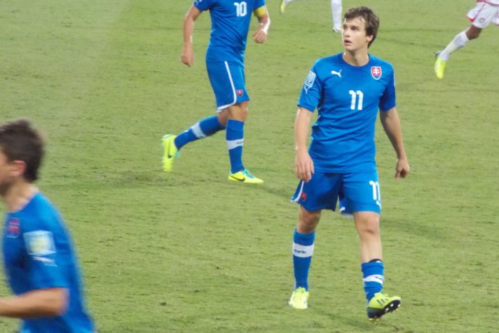 Ilustračný obrázok k článku Mladý Slovák má za sebou debut v Premier League: Pobláznil celý internet