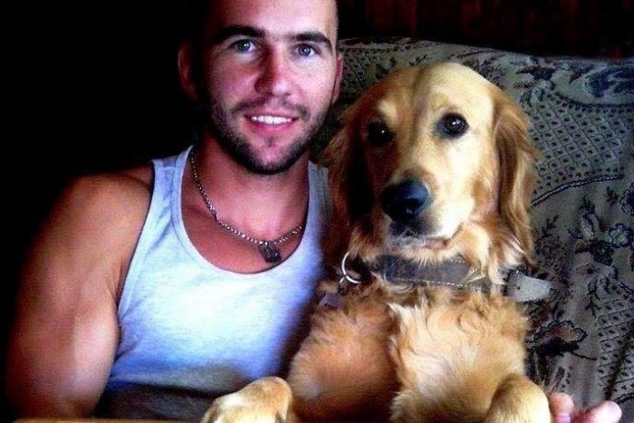 Ilustračný obrázok k článku Dávid má šikovné ruky na pohľadanie: Paráda, ako vie vyrezávať fotky do dreva!