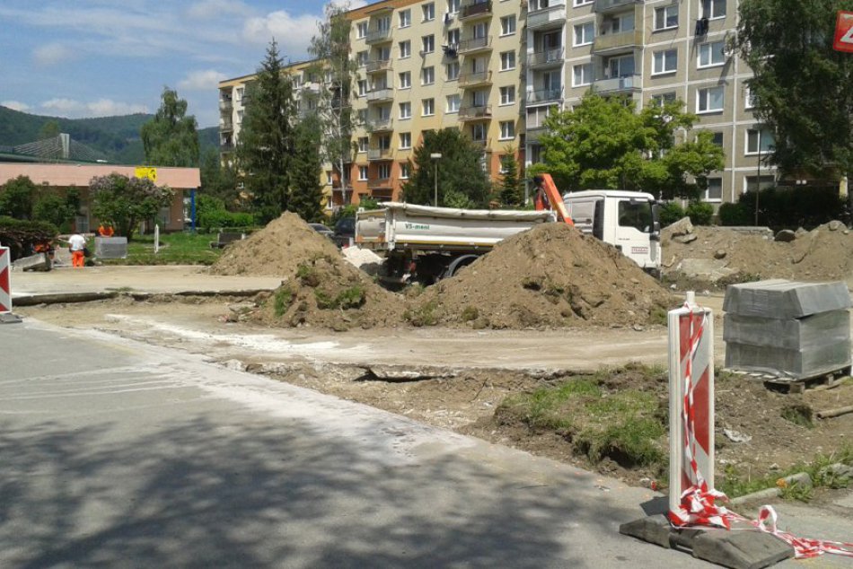 Ilustračný obrázok k článku V Považskej pribudnú nové parkovacie miesta: Týka sa to týchto sídlisk! FOTO