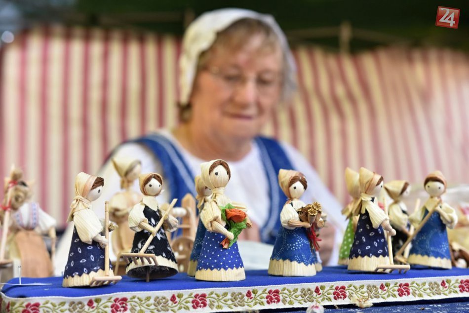 Ilustračný obrázok k článku Remeselníci zaplnia Kúpeľný ostrov: V Piešťanoch ukážu ľudové umelecké remeslá
