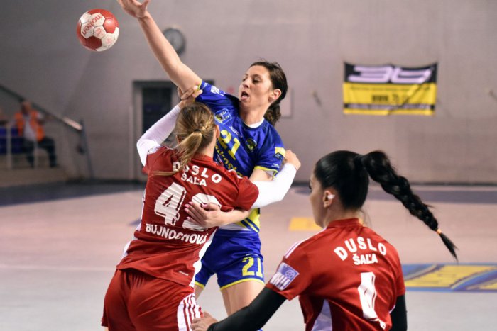 Ilustračný obrázok k článku Šalianske hádzanárky zradilo šťastie: Prehrali v zápase s Michalovčankami