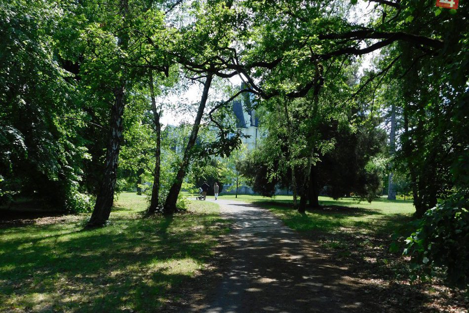 Ilustračný obrázok k článku FOTO: Zamilujete si ich aj vy. 4 parádne parky na oddych v Trnave a okolí