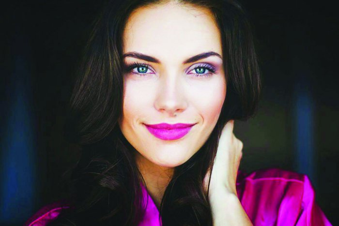 Ilustračný obrázok k článku Kráska z východu, ktorá zabodovala na Miss Slovensko: Vyspovedali sme Petru Varaliovú