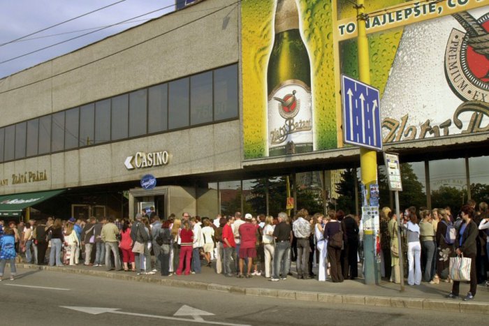 Ilustračný obrázok k článku Pamätáte si ešte hotel Slovan? FOTKY, ktoré vás prenesú do histórie