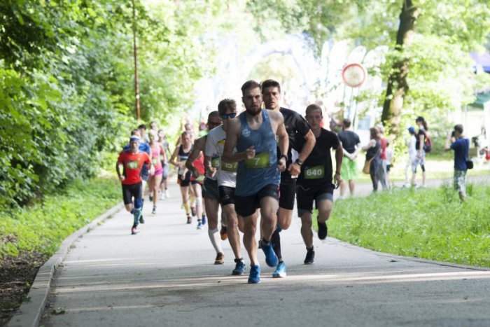 Ilustračný obrázok k článku Otestujte svoju kondíciu. Príďte si s celou rodinou zabehať do prírody