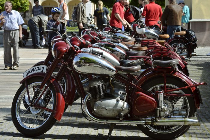 Ilustračný obrázok k článku Parádne retro priamo v centre Bystrice. Zraz motocyklov aj spoločná jazda
