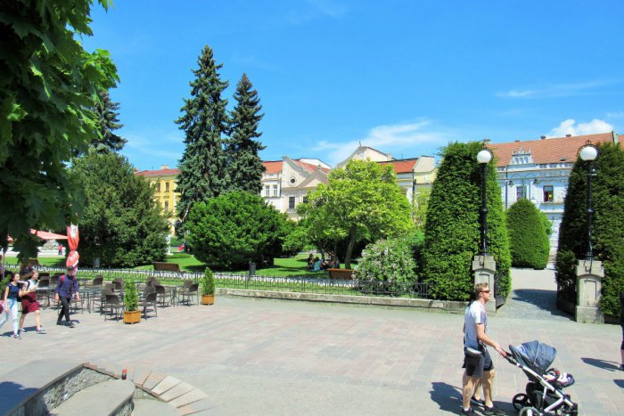 Ilustračný obrázok k článku Môžete sa stať súčasťou živej histórie: Slávnostné defilé v Prešove s takmer 400 ľuďmi!