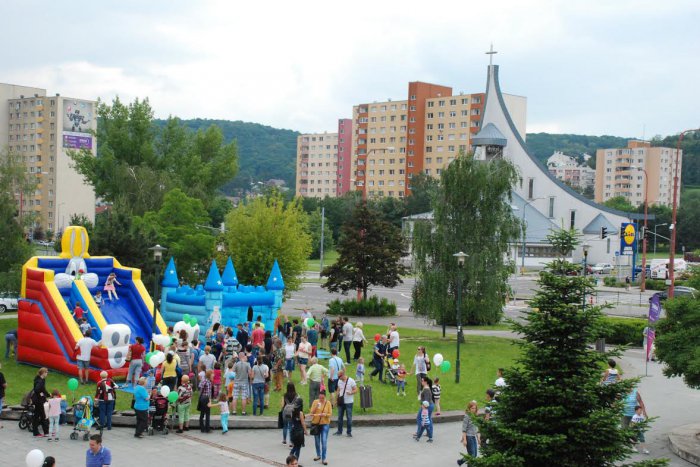 Ilustračný obrázok k článku Dúbravským deťom k MDD