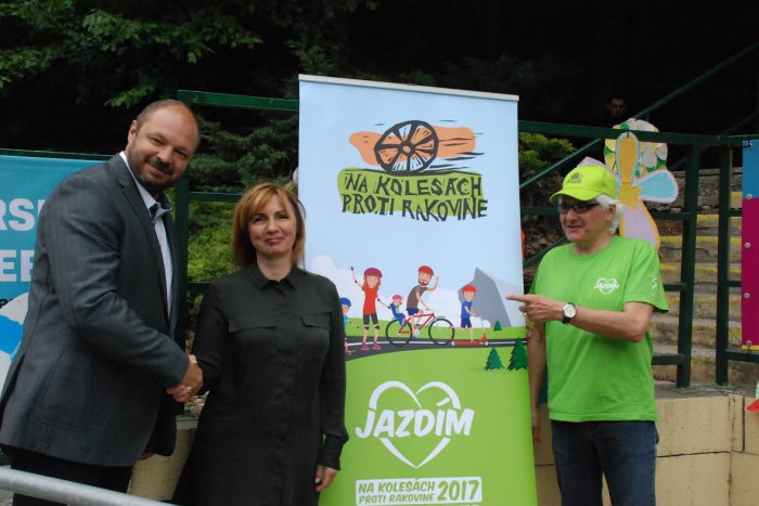 Ilustračný obrázok k článku Dúbravka bude súťažiť s Karlovkou