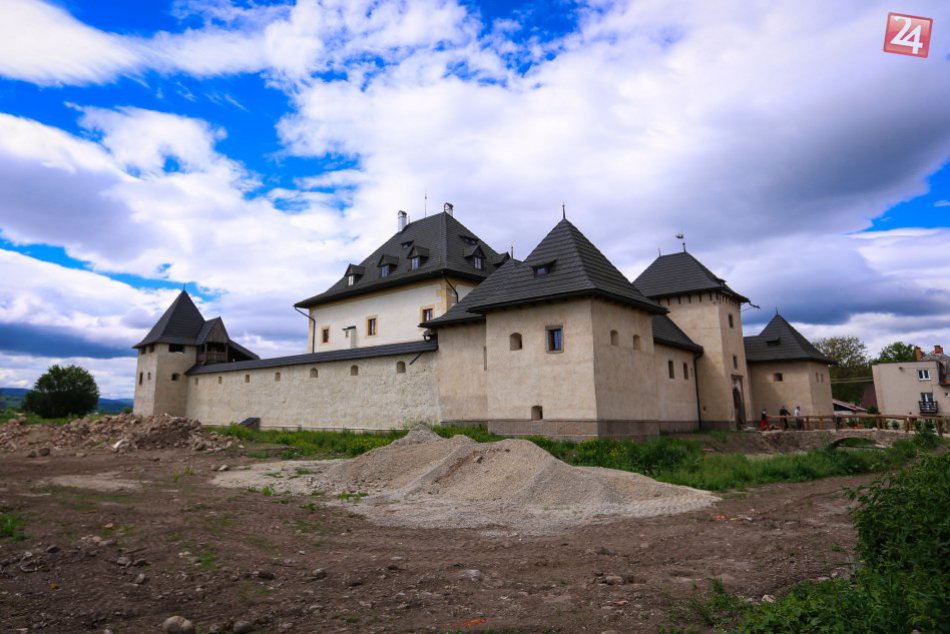 Ilustračný obrázok k článku Pri Bystrici obnovujú unikátnu atrakciu. Vodný hrad najstaršou stavbou v Hronseku