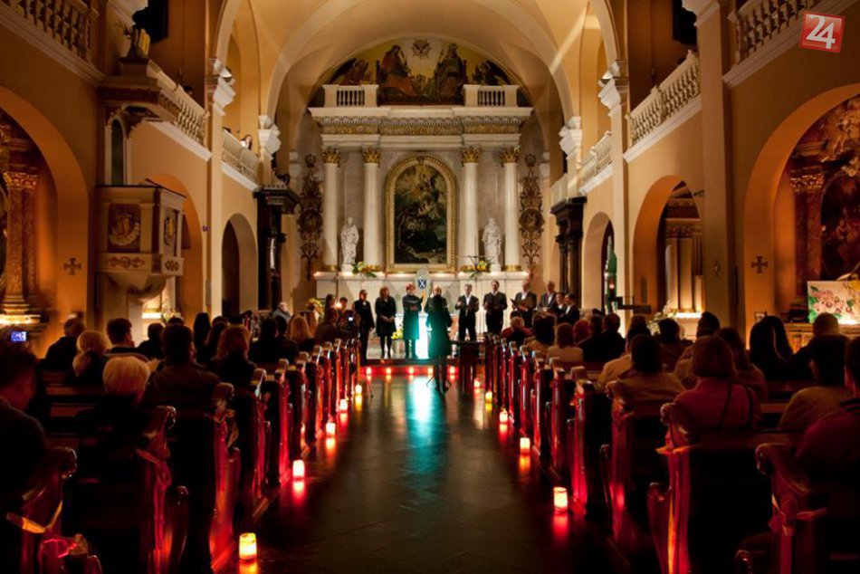 Ilustračný obrázok k článku Bystrické chrámy otvoria svoje brány. Program Noci kostolov plný lákadiel