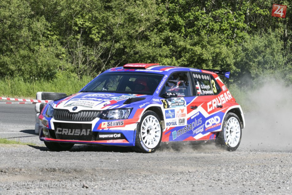 Ilustračný obrázok k článku Poliak Grzegorz Grzyb vyhral tretíkrát Rallye Tatry: Kočí v závese o 0,7 sekundy
