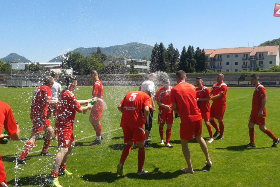 Ilustračný obrázok k článku V Považskej sa oslavoval suverénny postup: Vysoké ciele aj do budúcnosti! FOTO