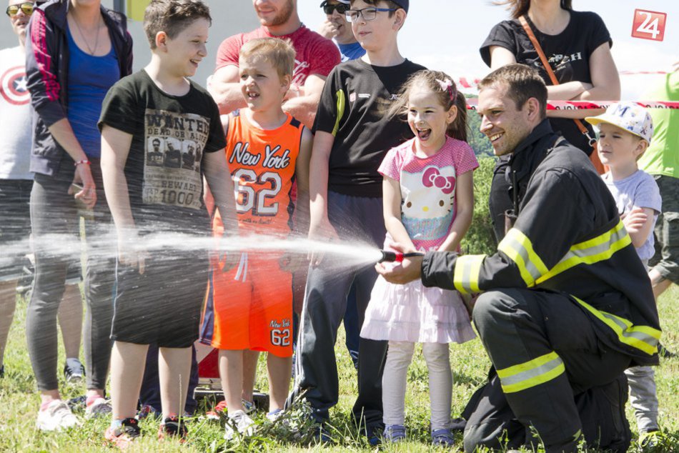 Ilustračný obrázok k článku OBRAZOM: Deti v Rezidencii Hron objavili zeleň a hasili požiar