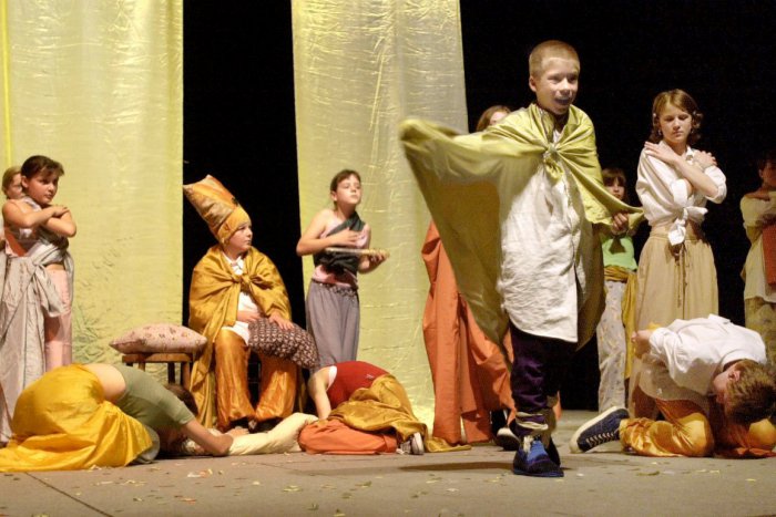 Ilustračný obrázok k článku Divadelníci opäť žiarili: Kto zvíťazil v Zlatej priadke 2017?