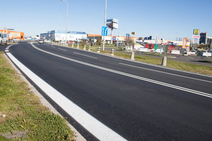 Ilustračný obrázok k článku Dobré správy pre motoristov: Pod Tatrami v pláne ďalších sedem úsekov ciest