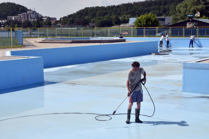 Ilustračný obrázok k článku FOTO: Prípravy na letnú sezónu na Šírave sú v plnom prúde. Aké novinky môžeme čakať?