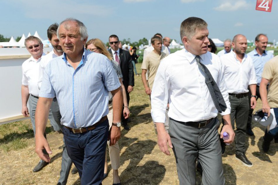 Ilustračný obrázok k článku Celoslovenské Dni poľa 2017 vo Dvoroch: Podľa Fica patrí poľnohospodárom rešpekt