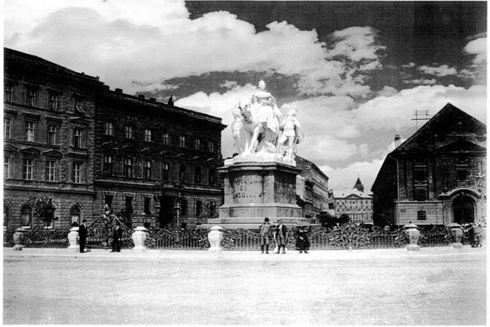 Ilustračný obrázok k článku Históriu súsošia Márie Terézie prezrádza výstava v bratislavskej Arche