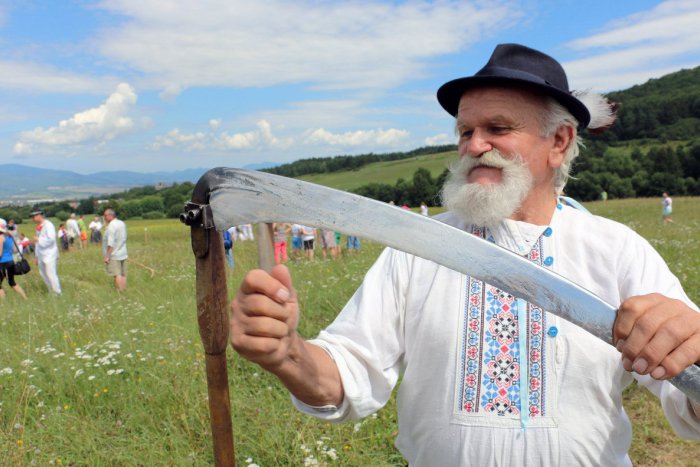 Ilustračný obrázok k článku RANNÁ ŠTVORKA: Na svätého Antona brúsenie kôs začína, bude teplo do 30 °C