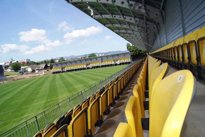 Výhľad z jednej z nových tribún