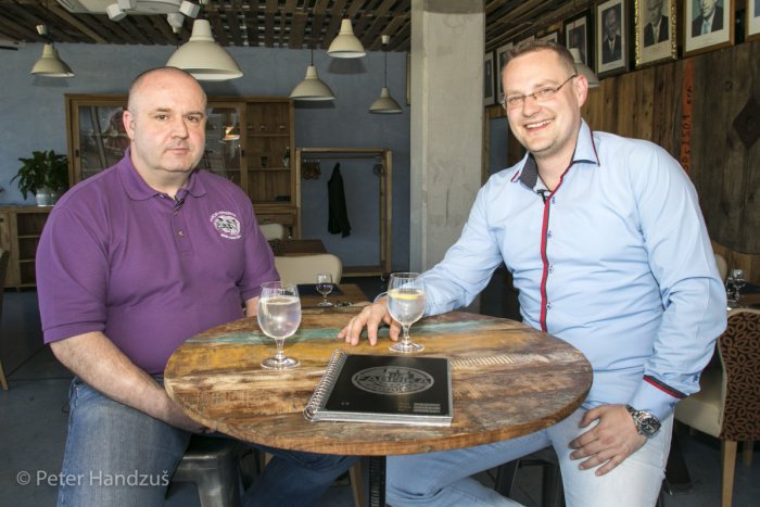 Ilustračný obrázok k článku S 24-kou v obraze budete v obraze: Jozef Lenčéš o úcte a pokore