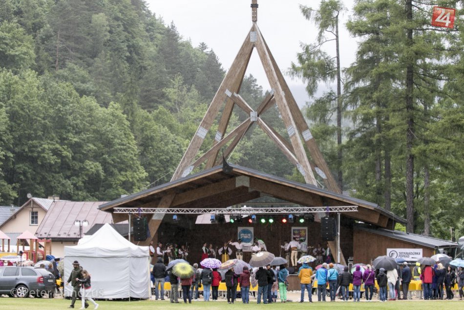 Ilustračný obrázok k článku Tisícka spevákov a tanečníkov v štýle folklóru: Pozrite si  PROGRAM tradičných slávností v Pieninách