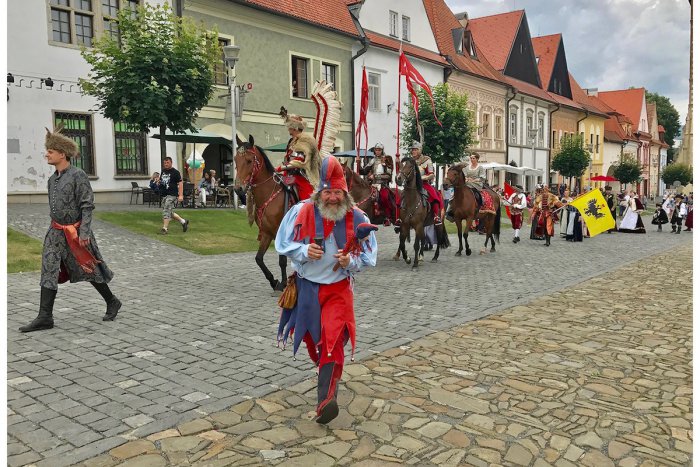 Ilustračný obrázok k článku Radničné námestie ožilo históriou